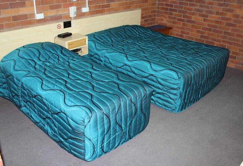 스탠다드 트리플 룸, Glen Innes Lodge Motel