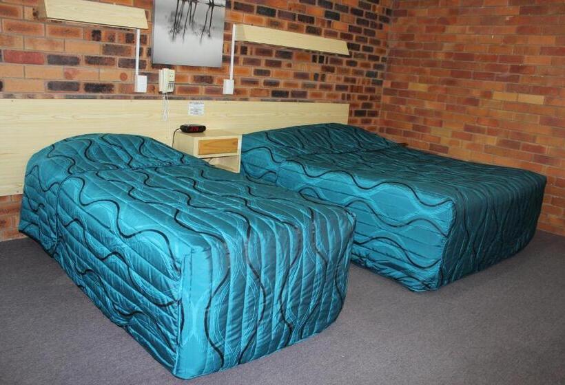 스탠다드 트리플 룸, Glen Innes Lodge Motel