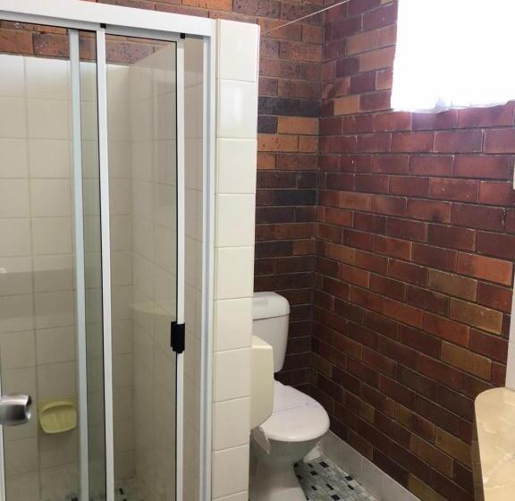 스탠다드 트리플 룸, Glen Innes Lodge Motel