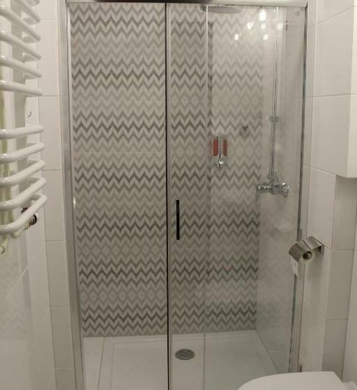 スタンダードルーム, Arka