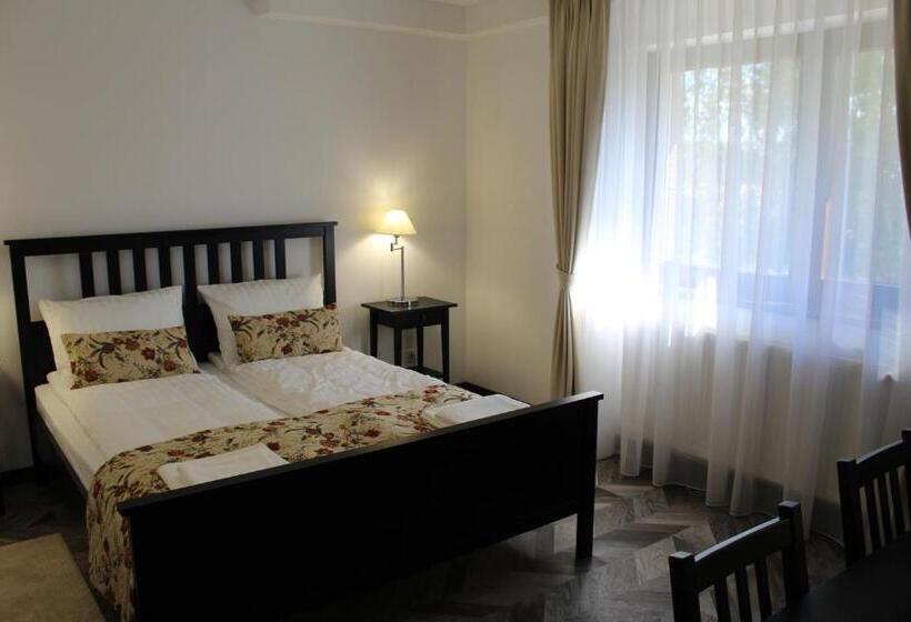 スタンダードルーム, Arka