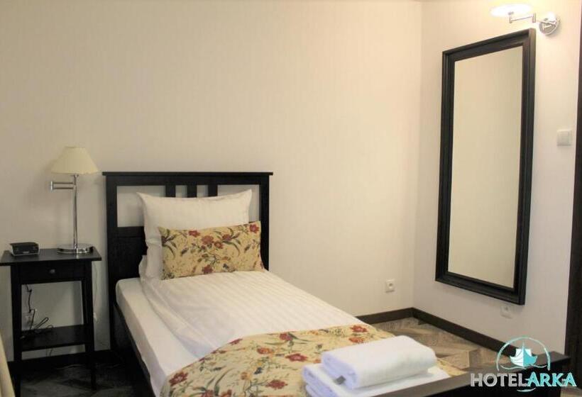 スタンダードシングルルーム, Arka