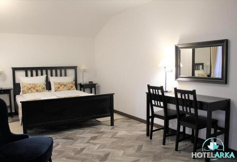 スタンダードルーム, Arka