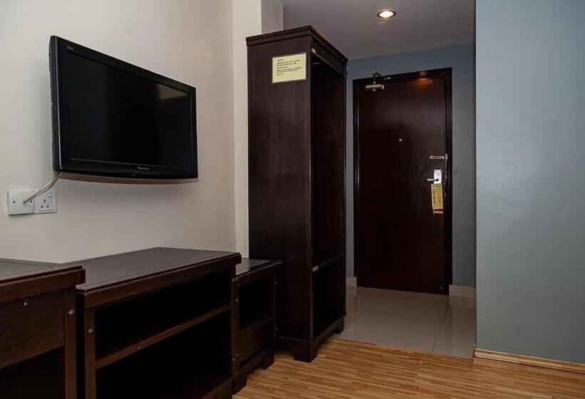 스탠다드 룸 킹사이즈 침대, Oyo 90055 Mansion Inn