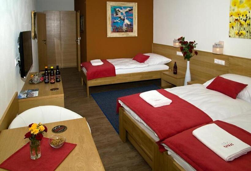 חדר סטנדרט לשלושה, Penzión Minipivovar Tatras
