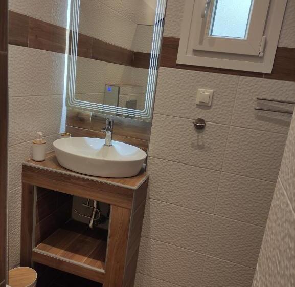 エコノミールーム, Poseidon Rooms