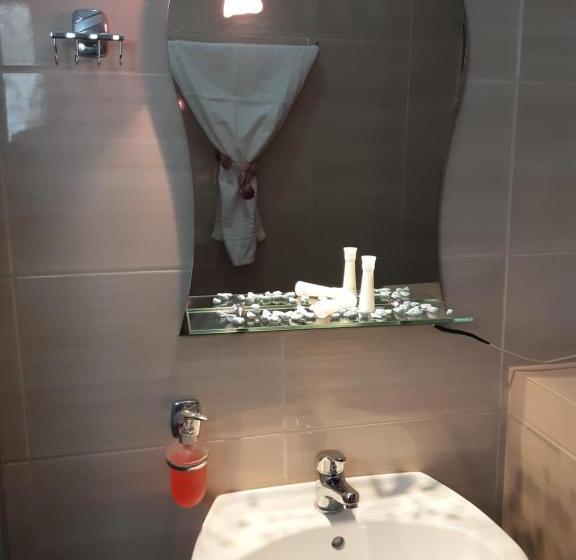اتاق لوکس با چشم‌انداز دریا, Poseidon Rooms
