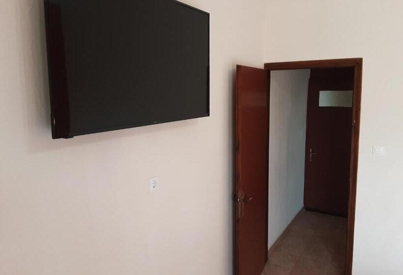 اتاق لوکس با چشم‌انداز دریا, Poseidon Rooms
