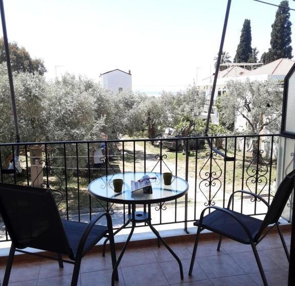 اتاق اکونومی, Poseidon Rooms