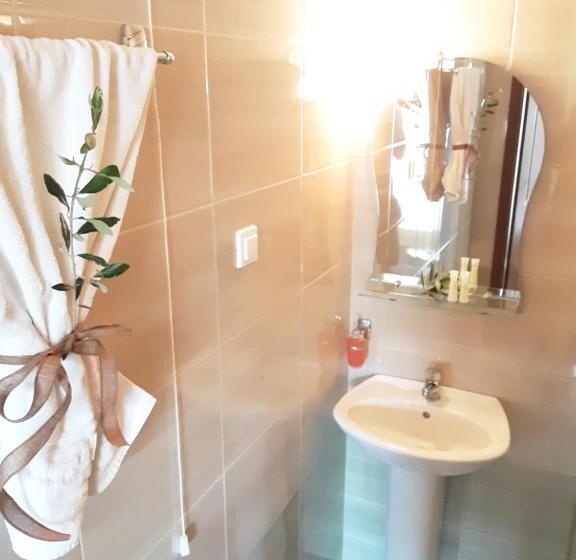اتاق اکونومی, Poseidon Rooms
