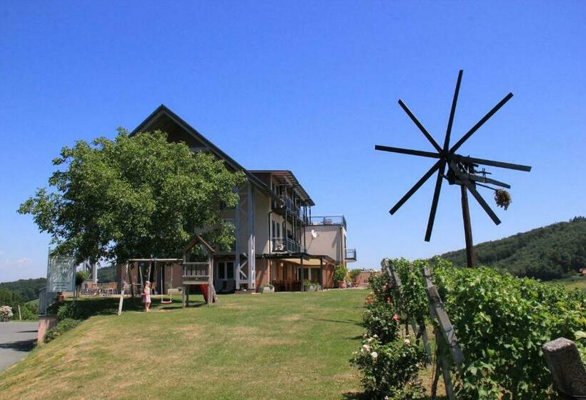 Номер Стандарт с Балконом, Zweytick Gästezimmer Weingut