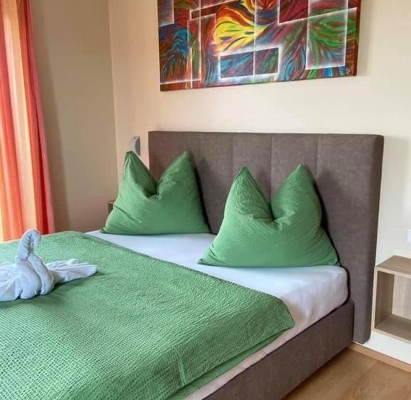 Номер Стандарт с Террасой, Zweytick Gästezimmer Weingut