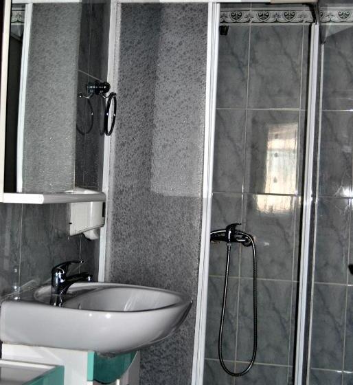 스탠다드 트리플 룸, Pensiunea Cassandra