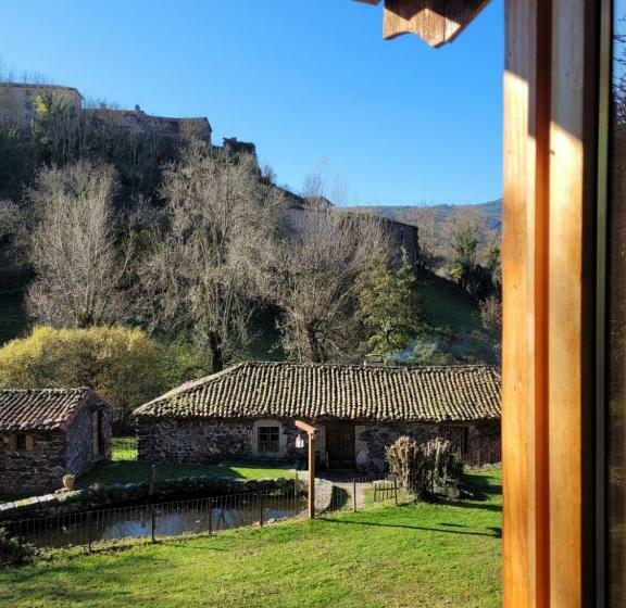 Номер Стандарт, Le Moulin