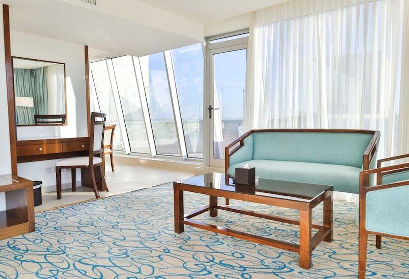 سوییت اجرایی, Coral Tower Hotel By Hansa