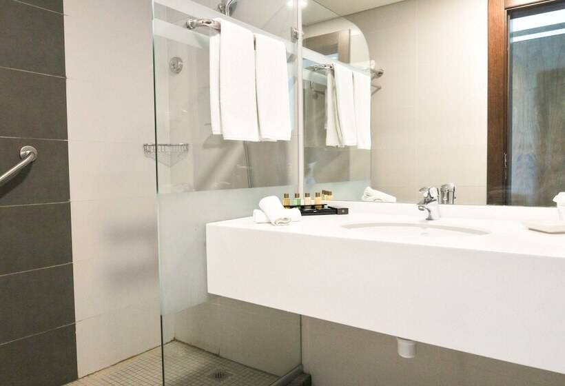 سوییت جونیور, Coral Tower Hotel By Hansa