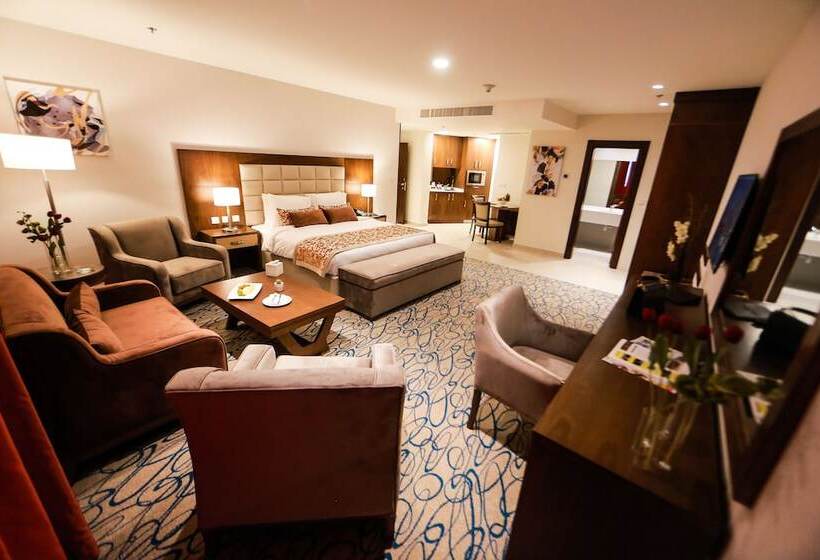 سوییت جونیور, Coral Tower Hotel By Hansa