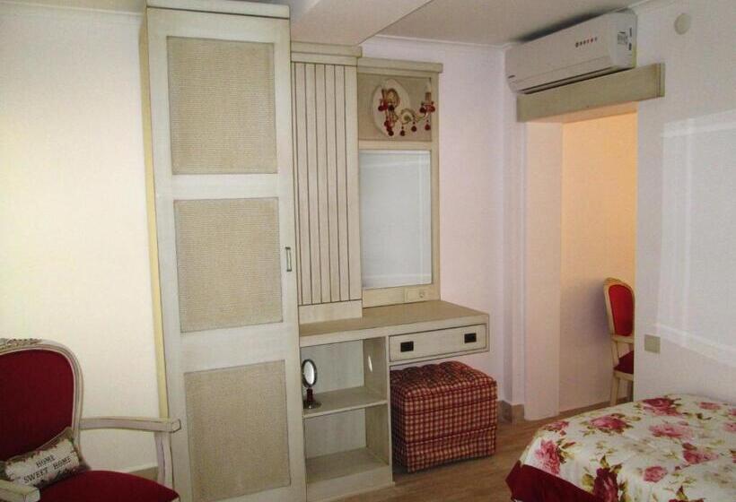 スタンダードトリプルルーム, Losta Sahil Evi 2