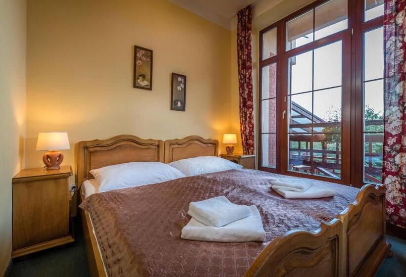 带阳台套房, Miramonti Penzión