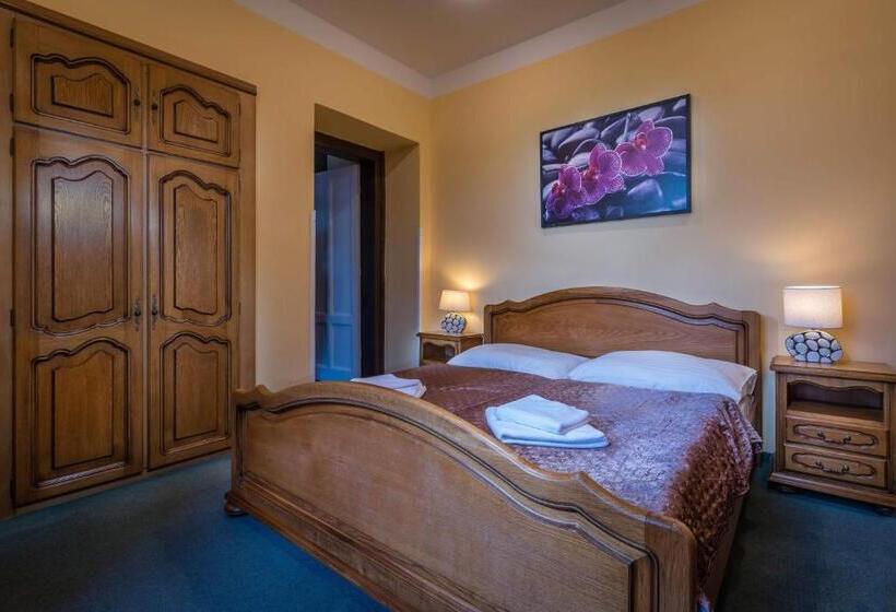 带阳台套房, Miramonti Penzión