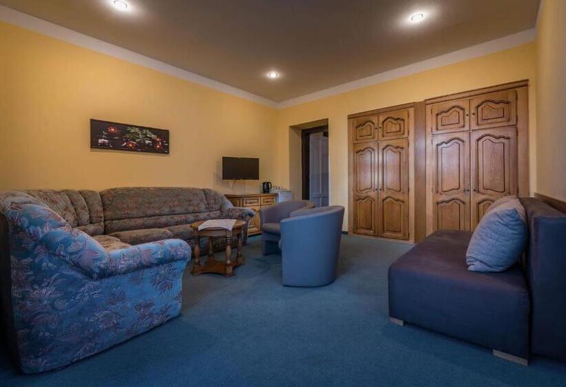 带阳台套房, Miramonti Penzión