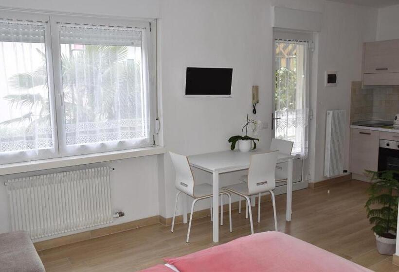 标准工作室, Villa Dina