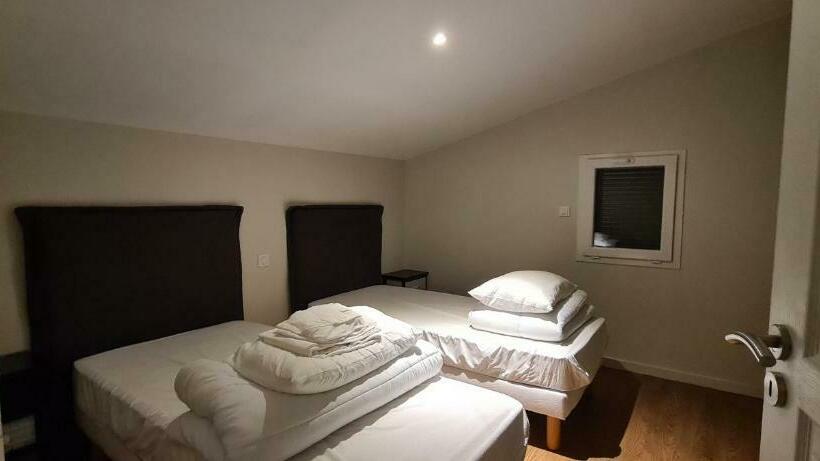 带1个卧室的带阳台的公寓, Gîtes Du Domaine De La Gauderie