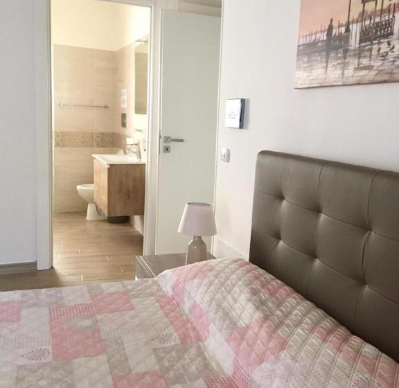 スタンダードトリプルルーム, B&b San Giovanni