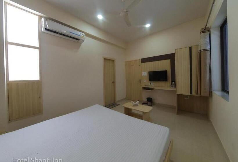 غرفة ديلوكس, Shanti Inn
