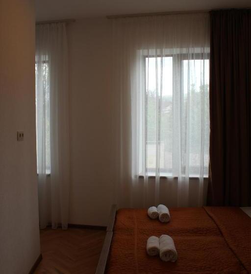 اتاق استاندارد, Guest House Chiko