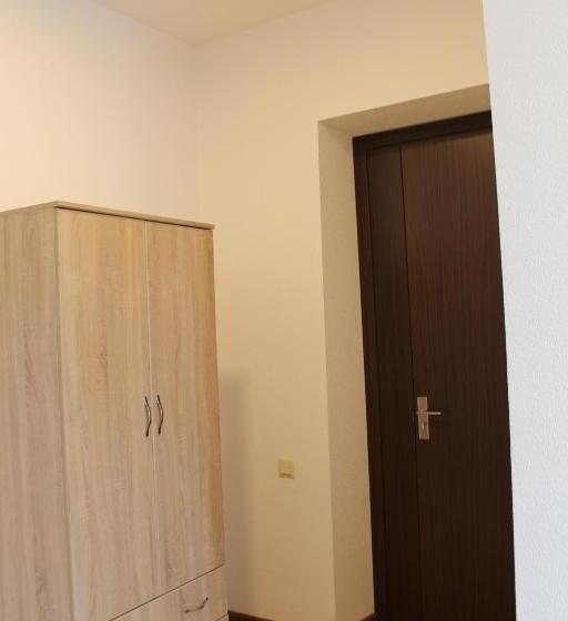 اتاق استاندارد, Guest House Chiko