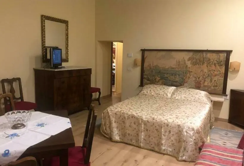 سوییت, La Capannaccia   Venice
