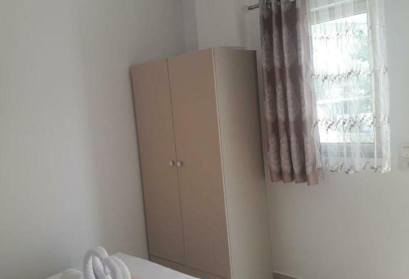 Apartament 1 Sypialnia z Balkonem, Vila Juna