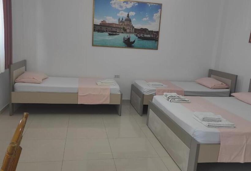 Studio Standard, Vila Juna