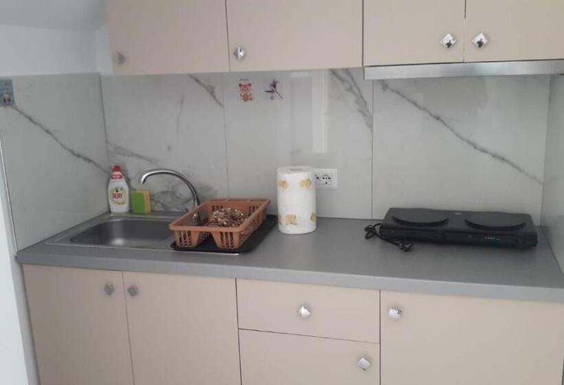 Apartament 1 Sypialnia, Vila Juna