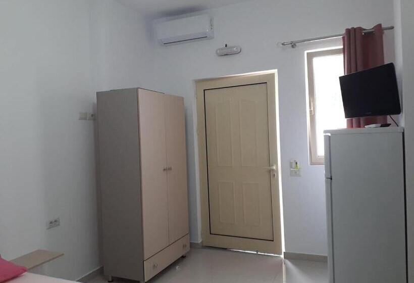 Apartament 1 Sypialnia, Vila Juna