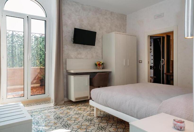 اتاق لوکس با چشم‌انداز دریا, B&b Villa Belvedere