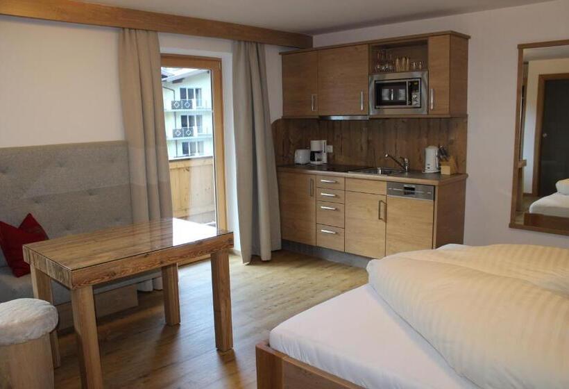 إستوديو قياسى, Pension Michael