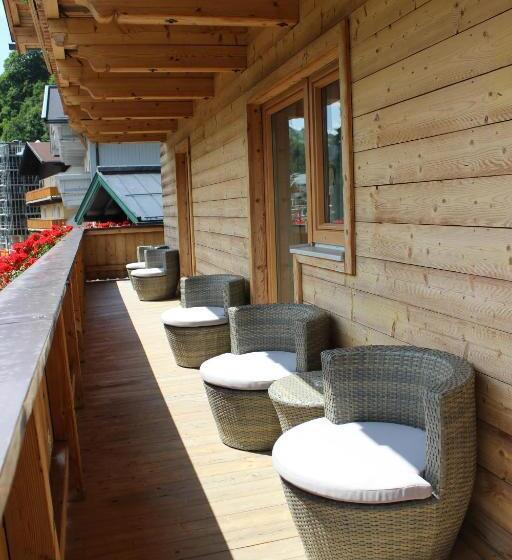 غرفة قياسية رباعية مزودة بشُرفة, Pension Michael