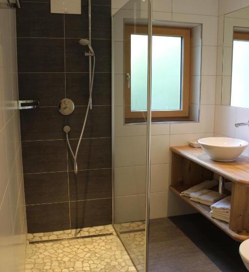 غرفة كلاسيكية ثلاثية, Pension Michael