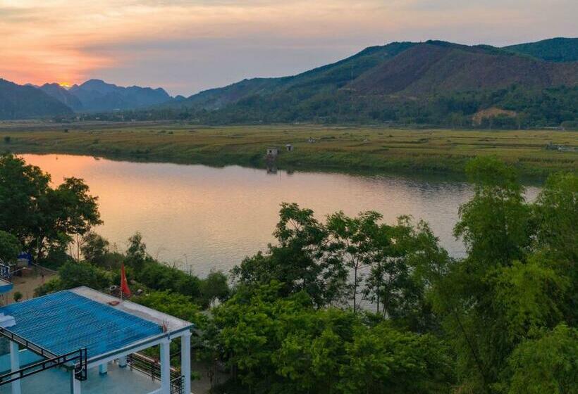 اتاق لوکس, Fami Homestay