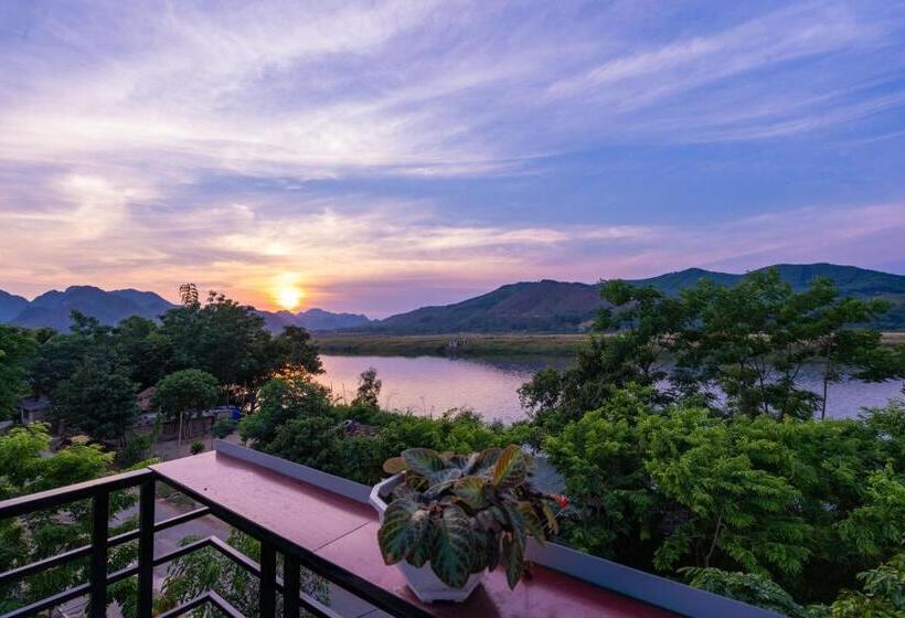 اتاق لوکس, Fami Homestay