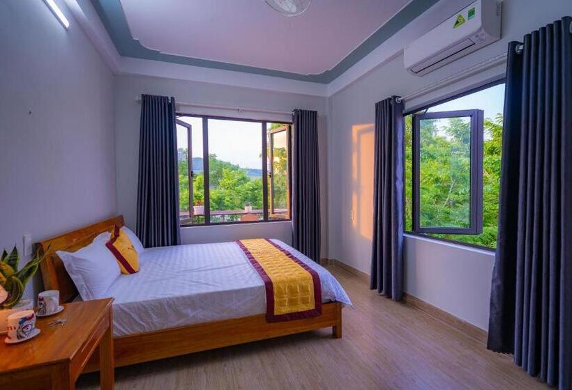 اتاق لوکس, Fami Homestay