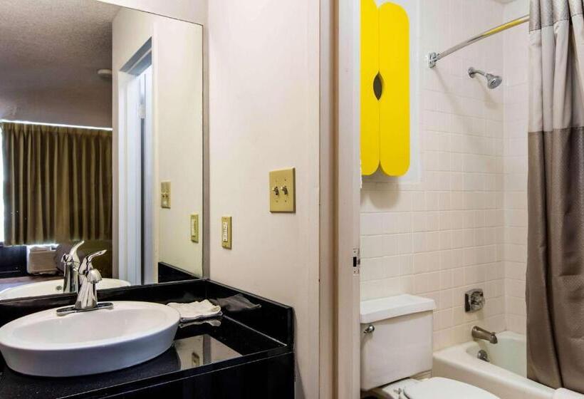 غرفة ديلوكس, Studio 6 Lagrange