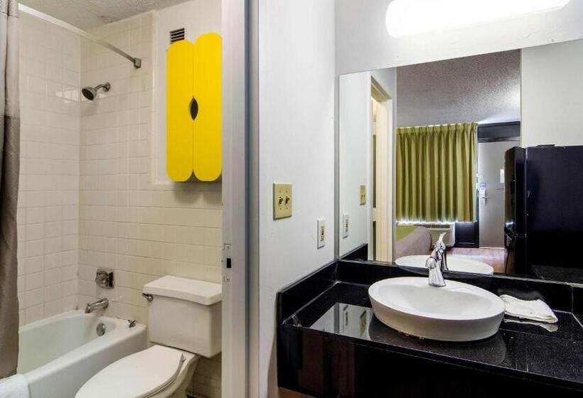 غرفة ديلوكس, Studio 6 Lagrange