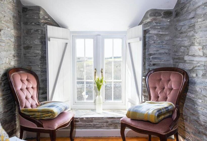 غرفة عائلية, The Olde Malthouse Inn