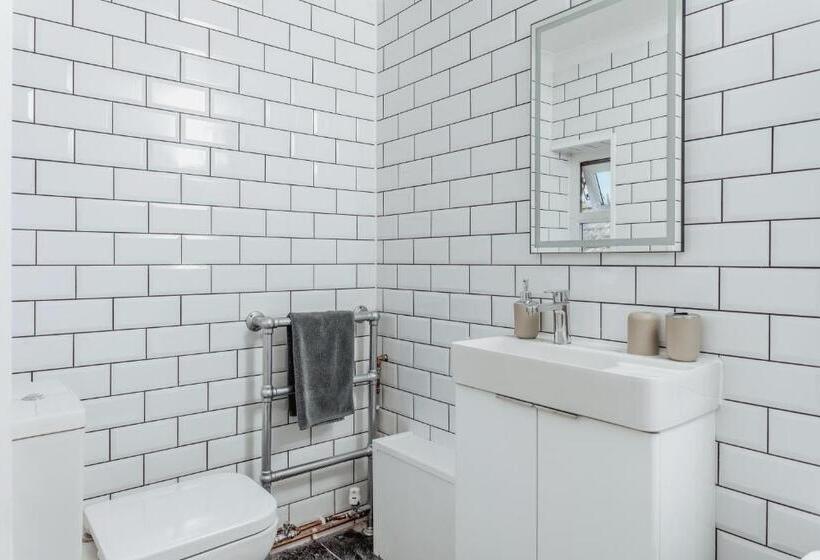 جناح عائلي, The Olde Malthouse Inn