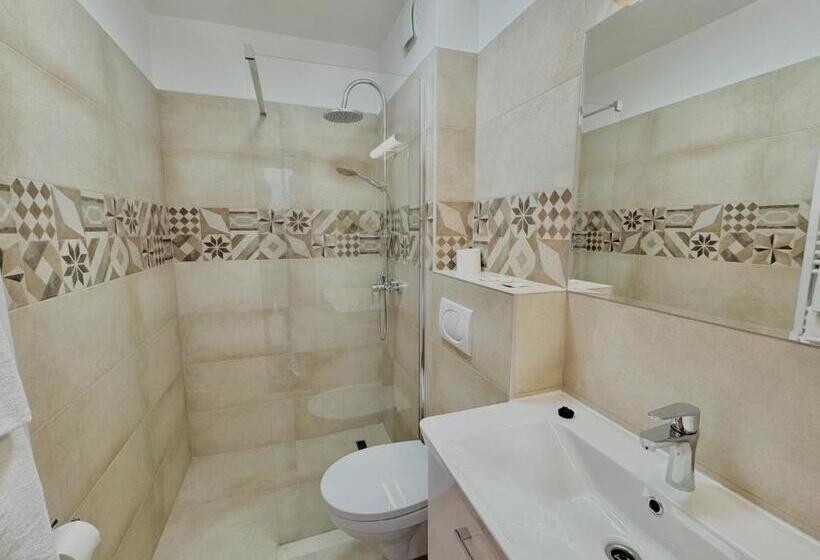 Апартаменты Superior 1 Спальня, Pensiunea Iris