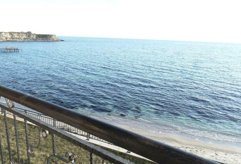 Escritório Estandar Vista Mar, Akrotiria Beach Apart Complex