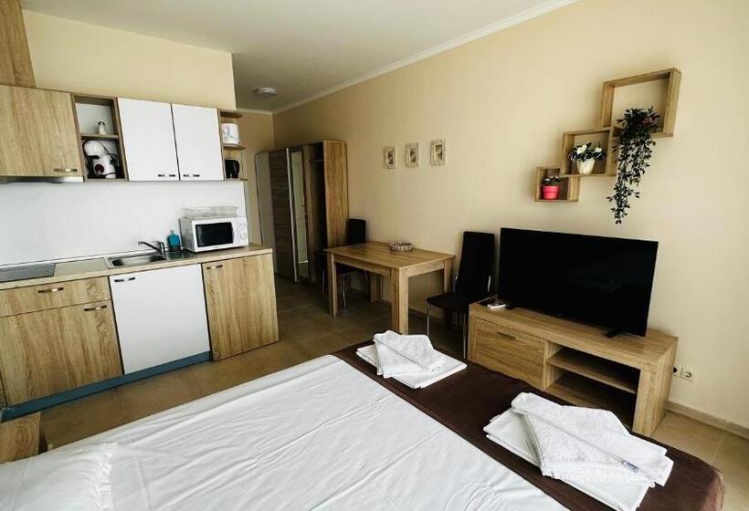 Quarto Familiar Vista Mar, Akrotiria Beach Apart Complex